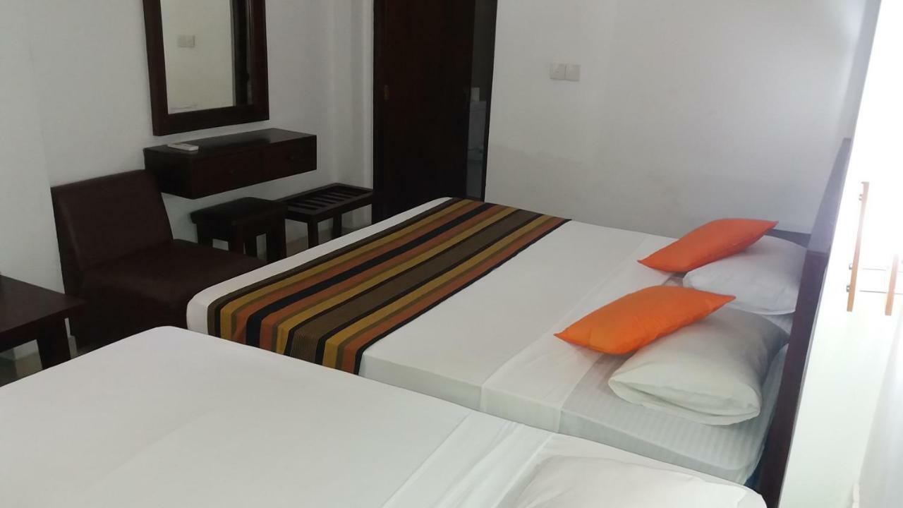 Lavendish Beach Resort Unawatuna Exterior foto